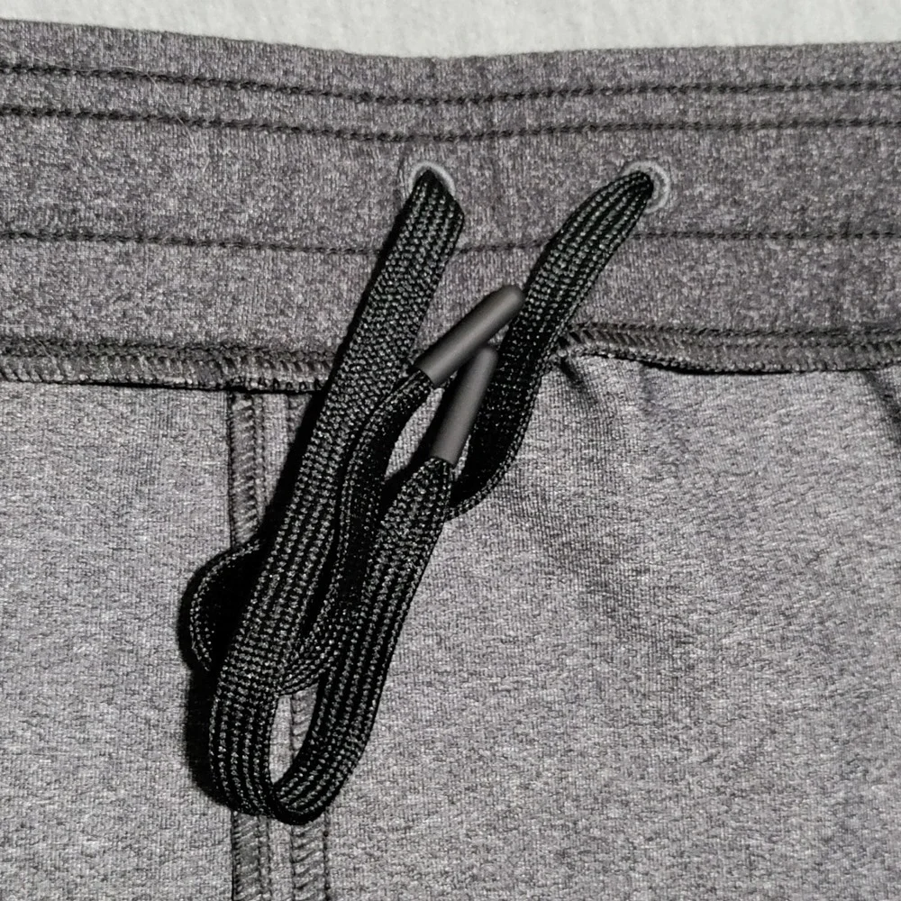Public Rec Gamechanger Shorts Men 38 Heather Charcoal Performance Stretch Casual - Picture 6 of 15
